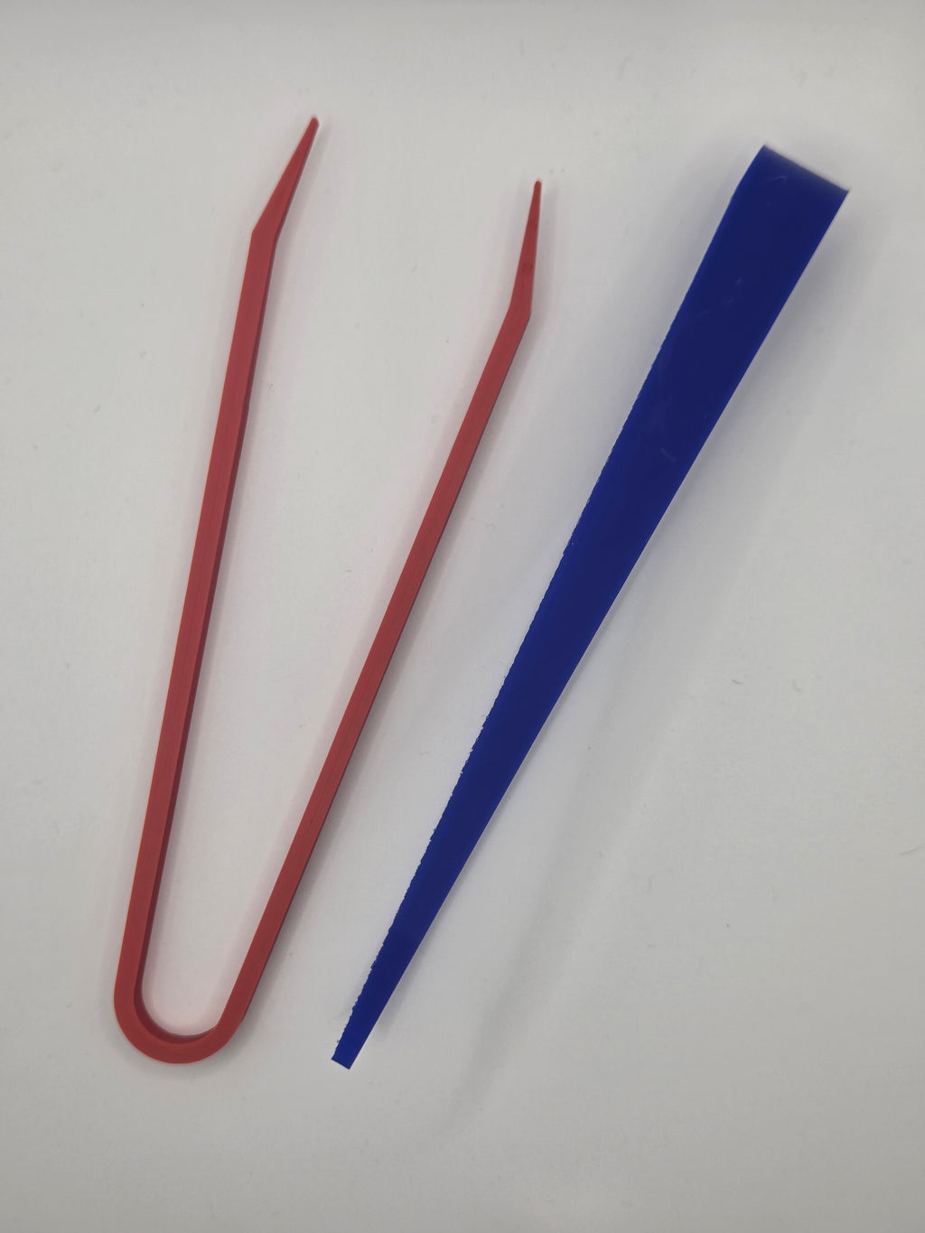 Tweezers
