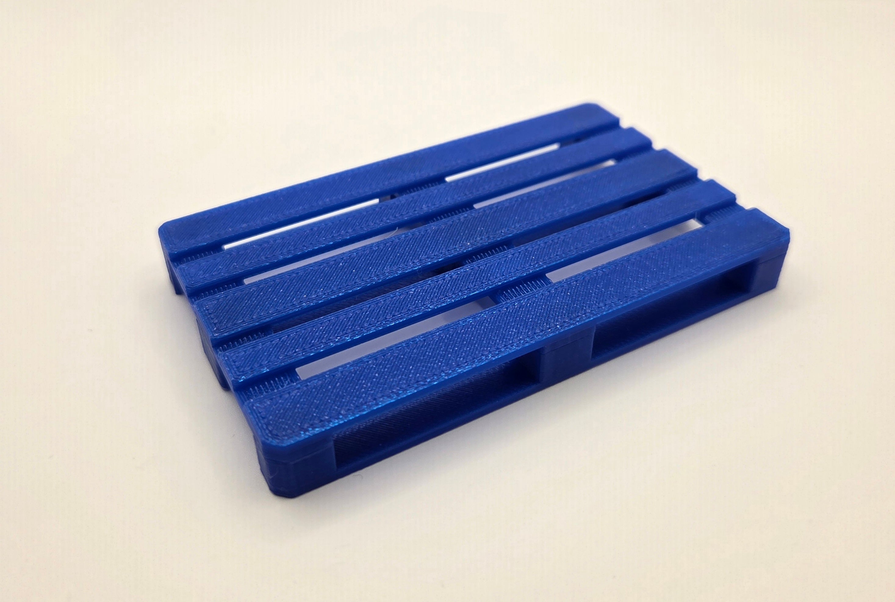 1/14th scale pallet